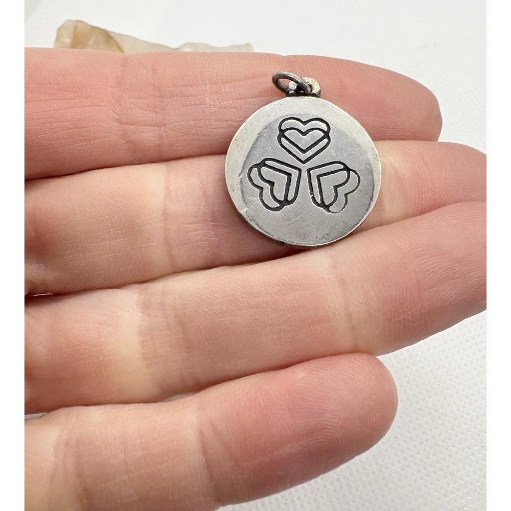 Vintage Sterling Silver Triple Heart Symbol Pendant Modern Artisan Design 6g‎